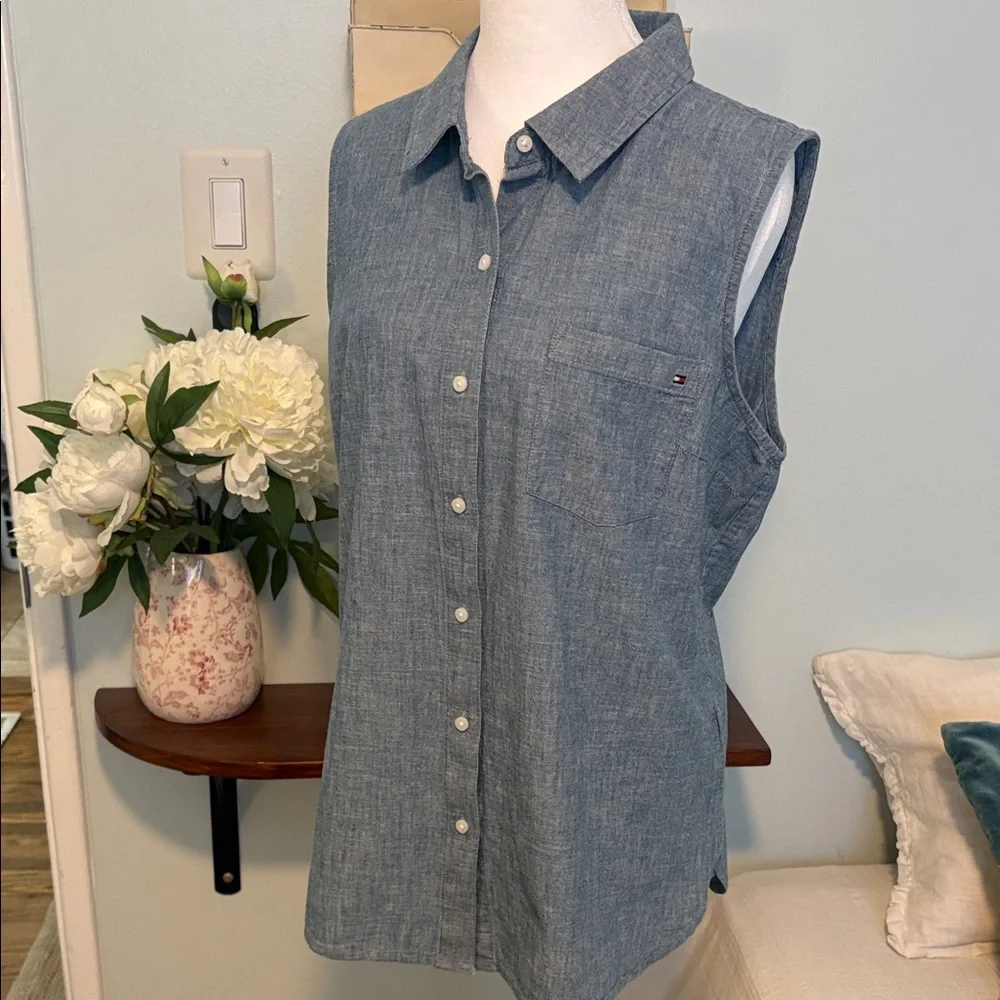 Tommy Hilfiger Chambray Sleeveless Shirt - Picture 1 of 3